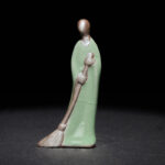 Buddha Stones Small Formless Buddha Sweeping Monk Ceramic Statue Home Decoration 3.5*1.5*7cm